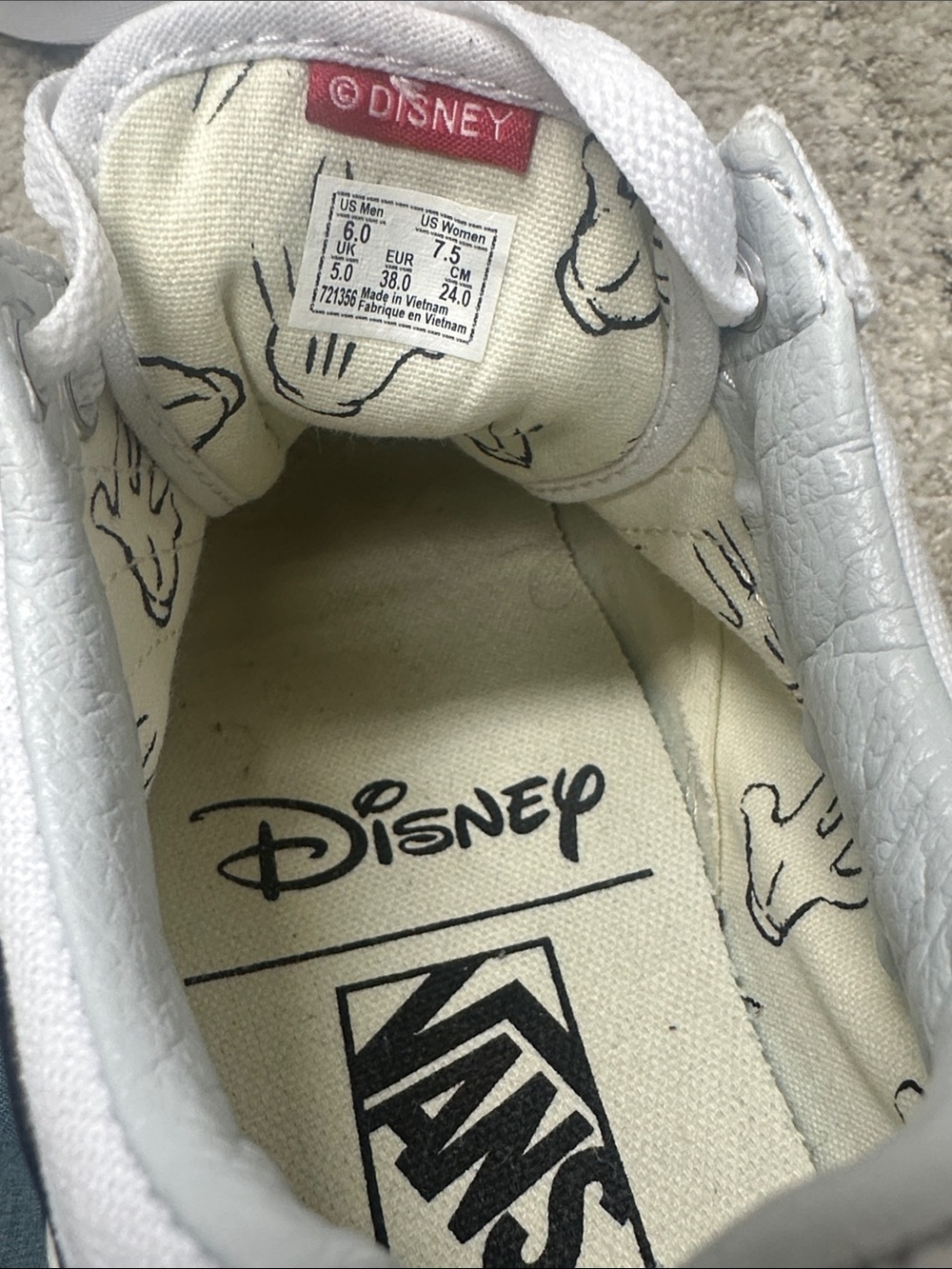 Disney x Vans Old Skool "Mickey Mouse Hand" Sneakers White Men’s 6 | Women’s 7.5 - Picture 8 of 9